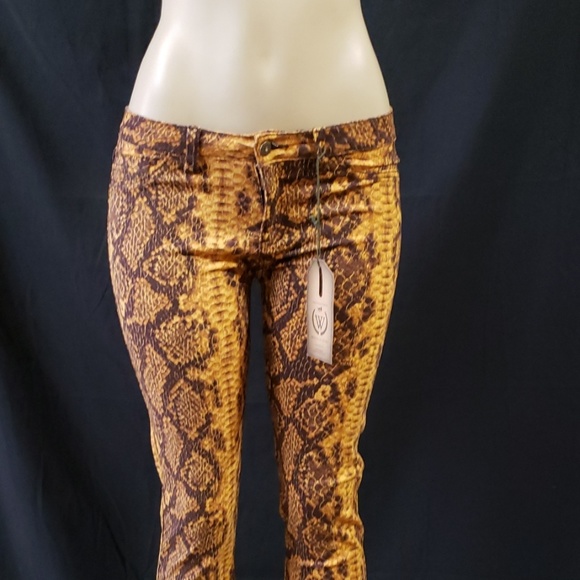 Watch LA NEW jeans animal print size 5 - Picture 3 of 6
